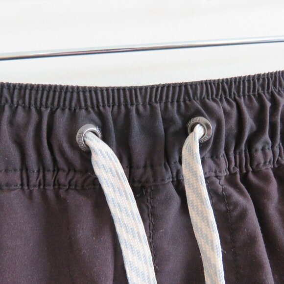 VUORI Kore Shorts in Brown Canyon Texture Athleisure Workout Gorpcore Gym Size L - Picture 5 of 14